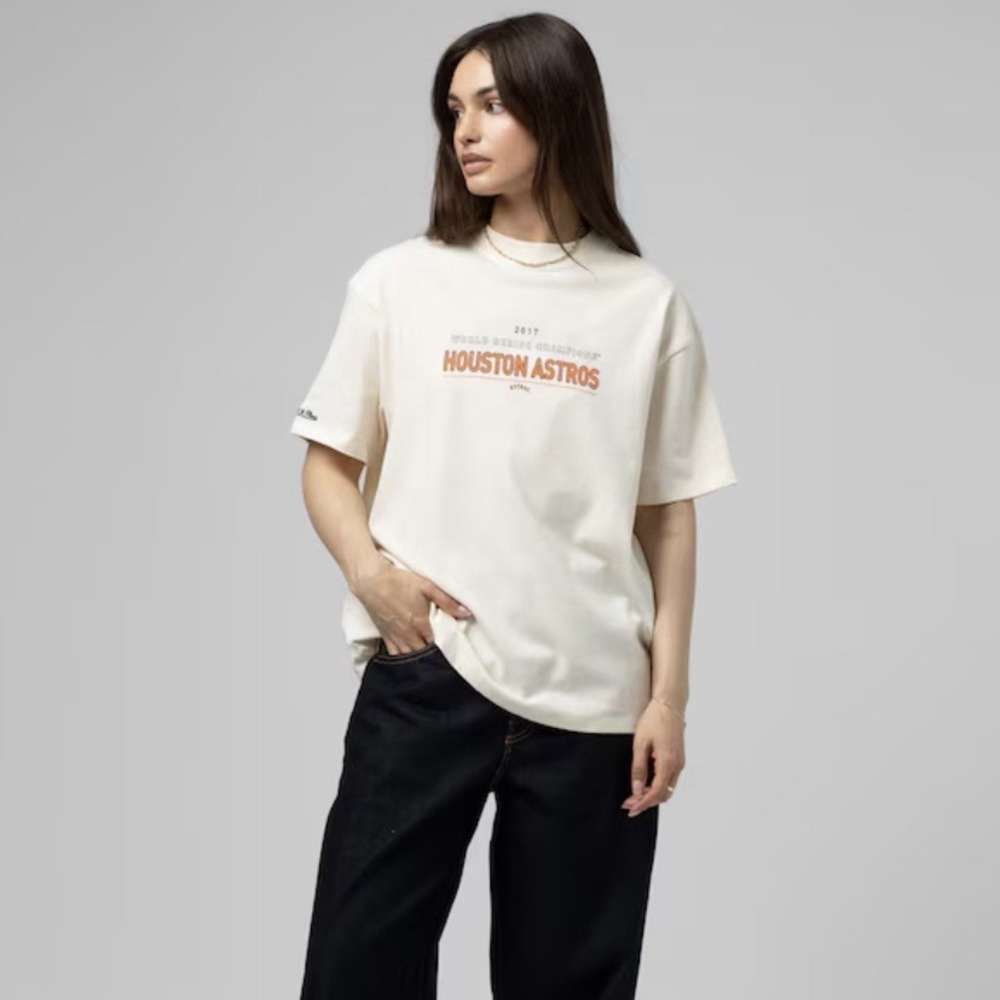 Mitchell & Ness Women's Boyfriend Tee Size Large Cream MLB‎ Houston Astros NWT